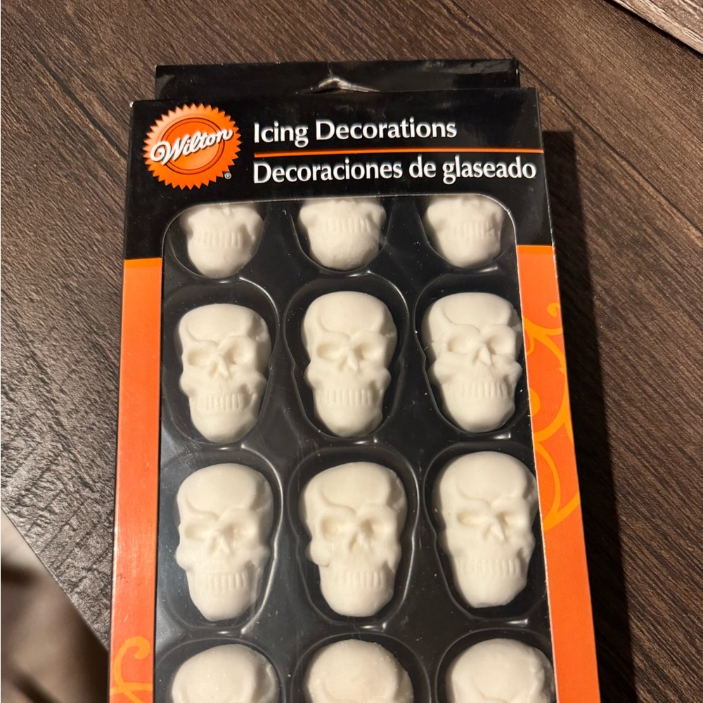 Halloween Decorating Candy skull decorations